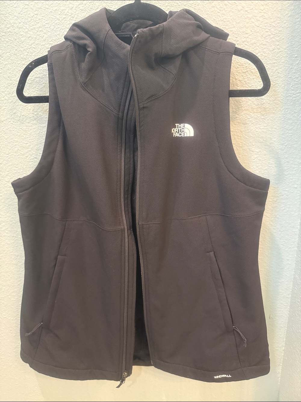 The North Face Women's Hooded Vest in Black
